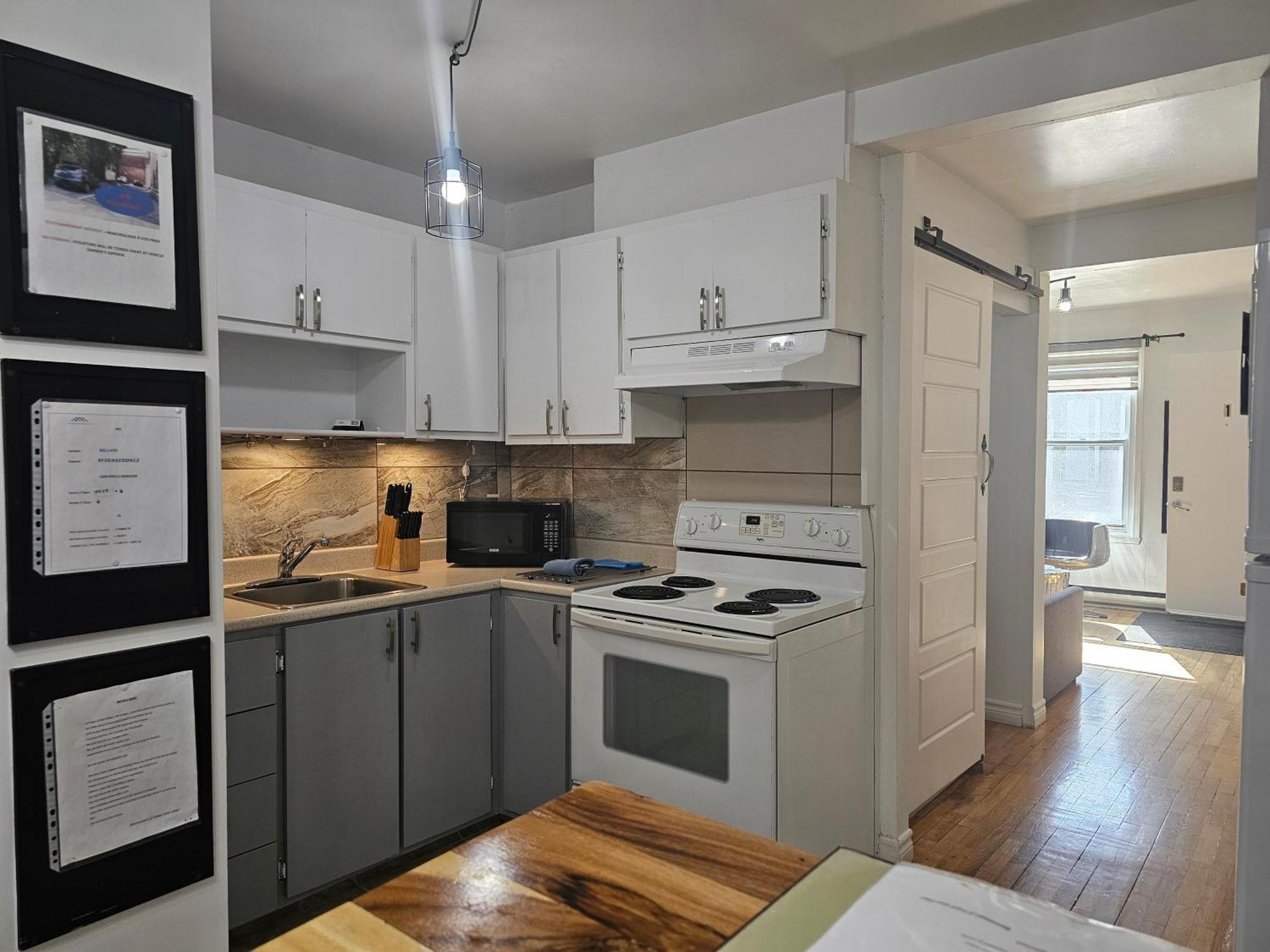 Espace Couronne By Hebergements Dcl * Quebec City